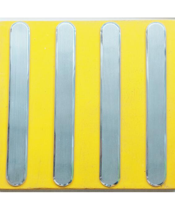 Directional discrete 316 tactile bar